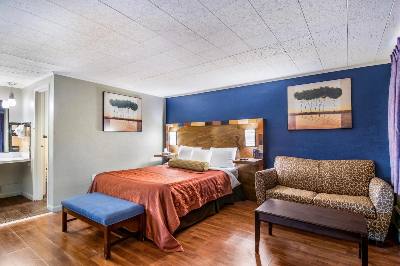 Highland Inn New Cumberland Exteriör bild